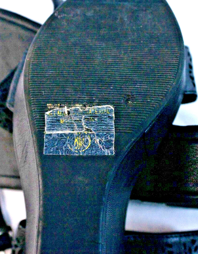 ✨ Y-Not? Black Wedge Sandals – Women’s Size 8 – Strappy Cutout Style ✨