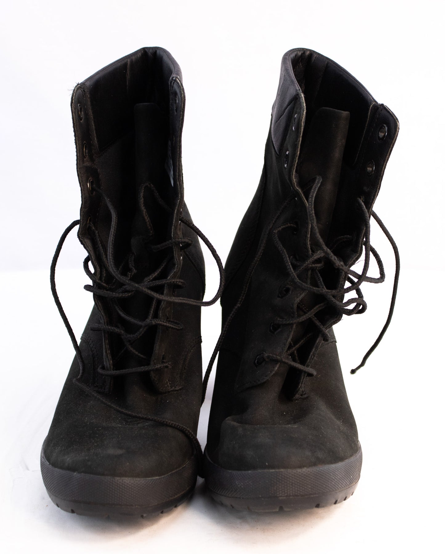 Timberland Black Nubuck Lace-Up Heeled Boots Women’s Size 9.5