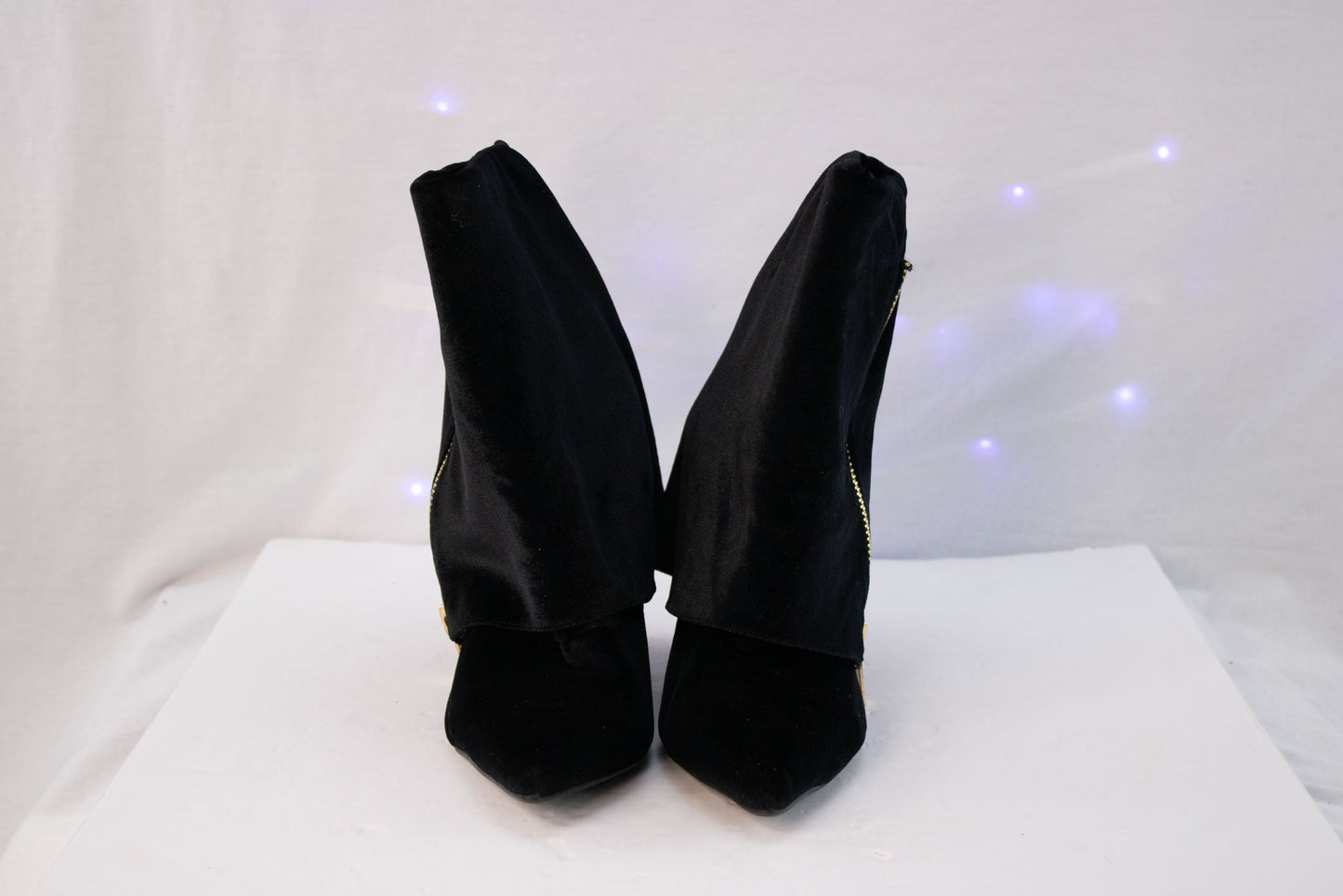 Chioe-T Black Suede Zip Ankle Boots – Women’s Size 10
