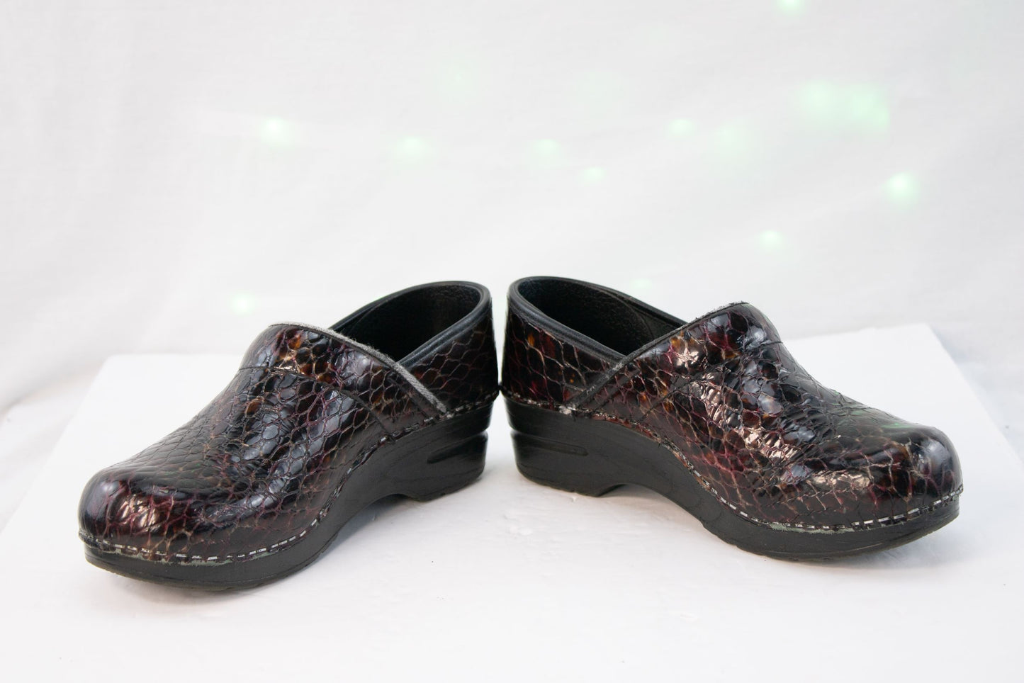 Sanita Danish Clogs EU 38 US 7–7.5 Croc Embossed Leather Slip-On Shoes