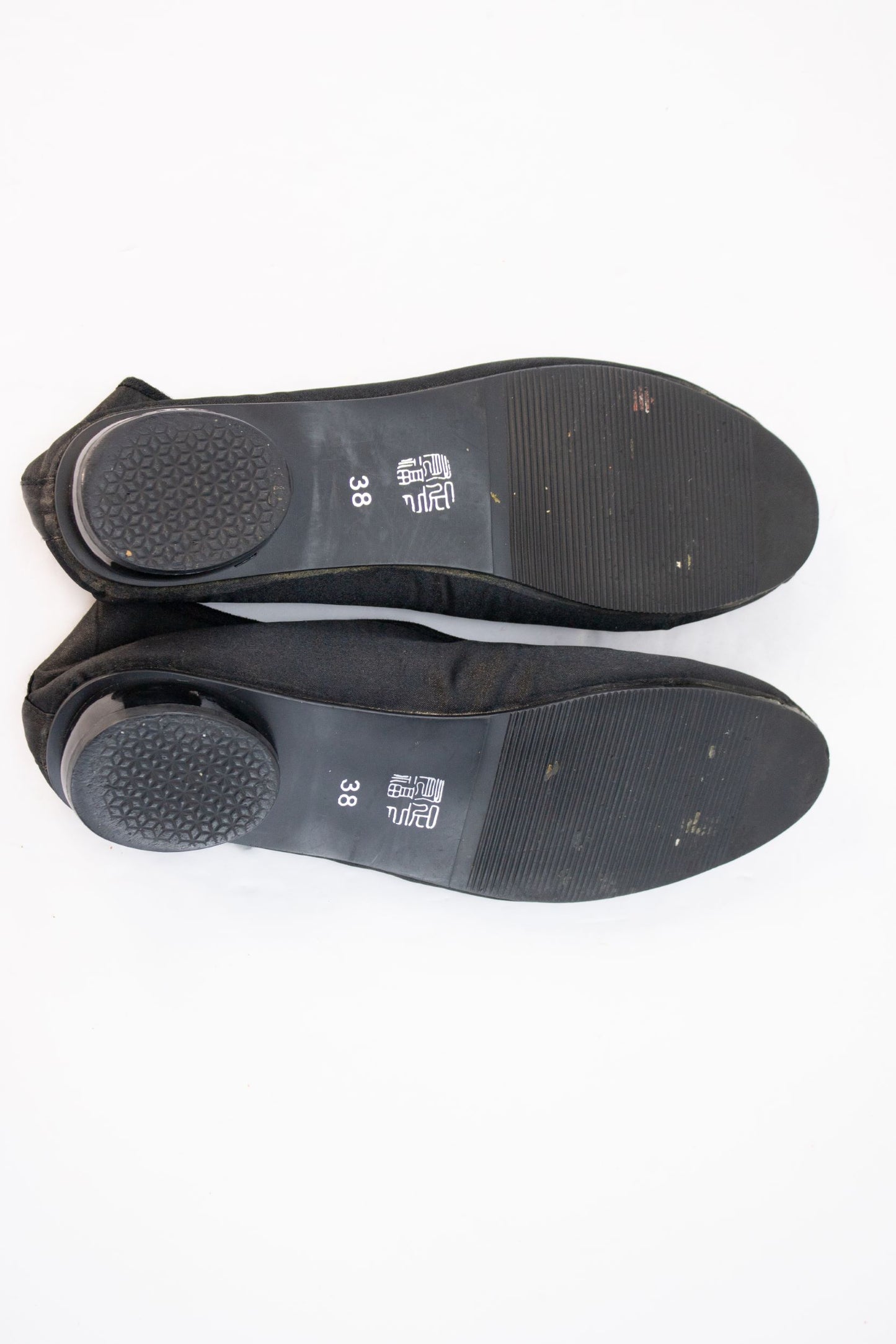 Da Mei Hua Chinese Embroidered Flats Womens 7 - 7.5 / EU38 / Black Floral
