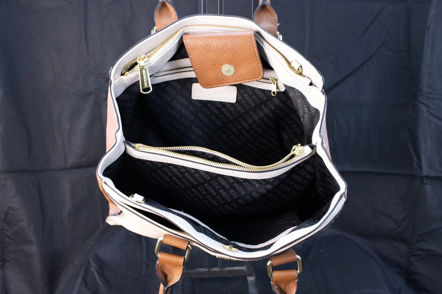 ✨ Steve Madden Structured Colorblock Tote – Cream & Caramel