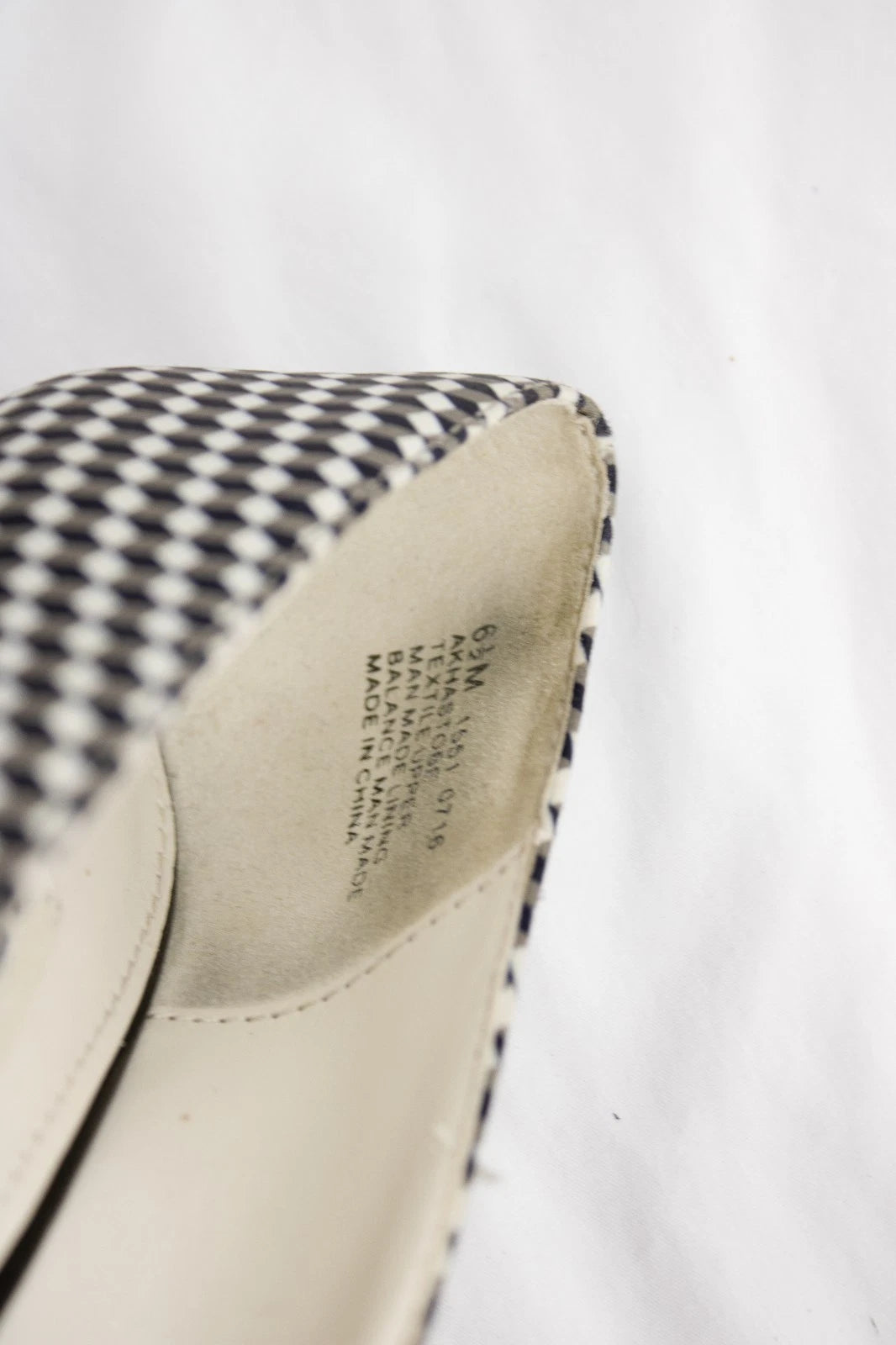 Anne Klein Black White Heels | 6.5M Bow Toe Pumps | Retro Geometric Low Block