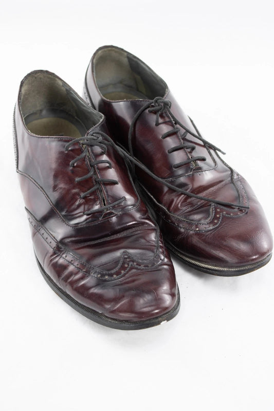🌾 Vintage Thom McAn Burgundy Leather Oxford Wingtips | Men’s 9.5M | Rustic Form