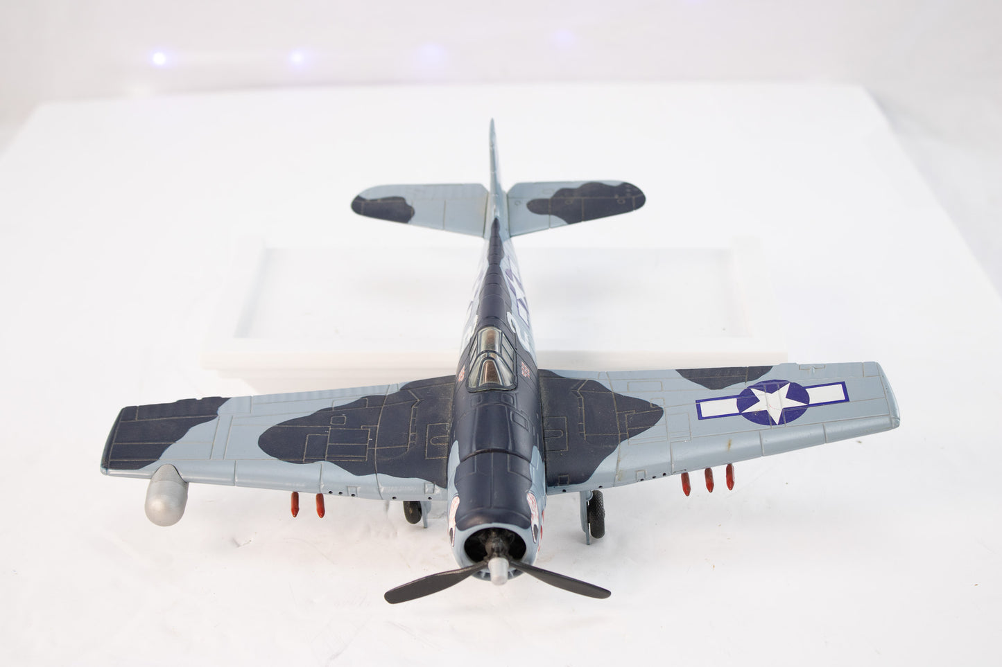 ERTL F6F-5N Hellcat Night Fighter WWII U.S. Navy Aircraft Display Model