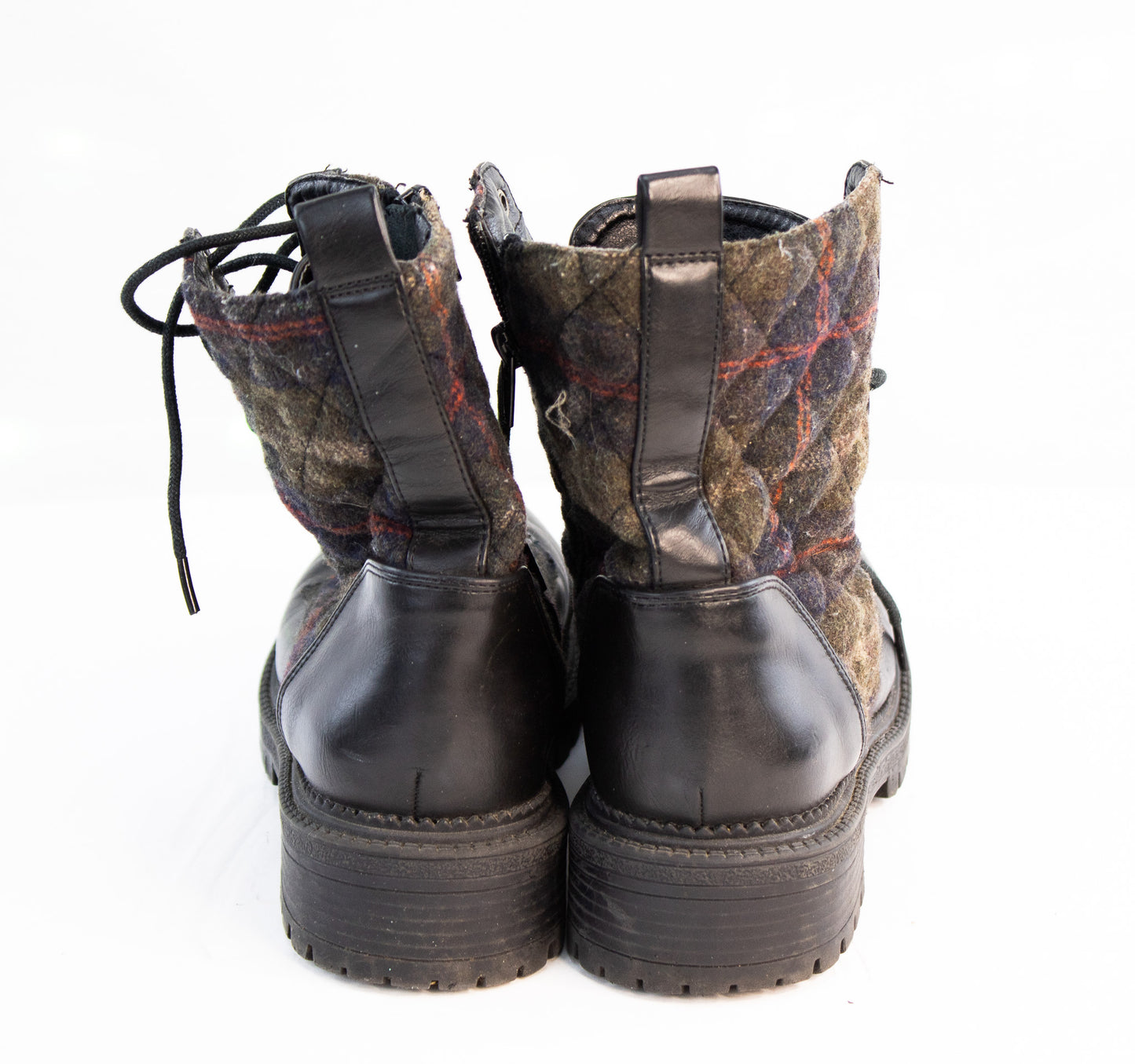 Rock and Candy Plaid Combat Boots – Women’s Size 7 – Lace Up Boots