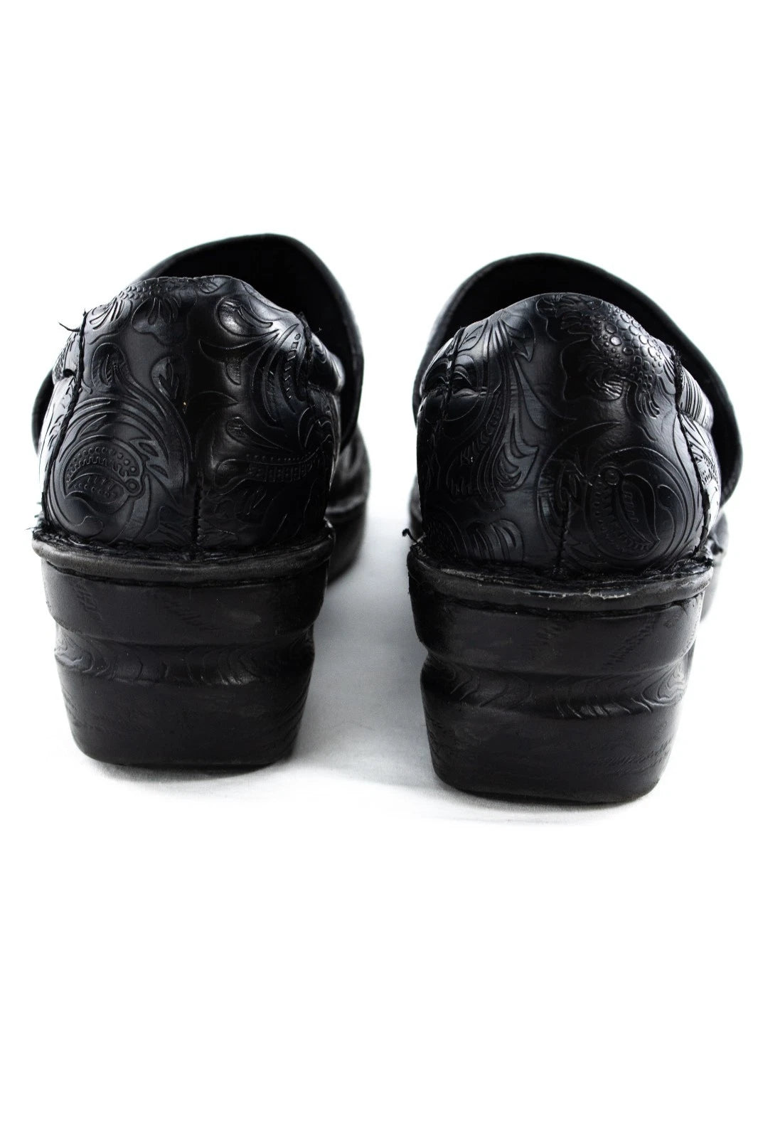 B.O.C. Tooled Black Leather Look Clogs – Women’s 9M Slip-On Comfort Work Shoes