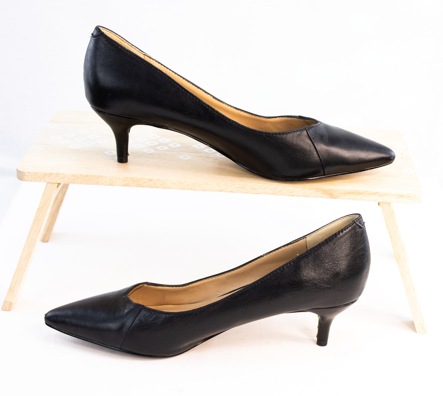 Franco Sarto Black Leather Kitten Heels Women’s 8.5 Classic Pumps