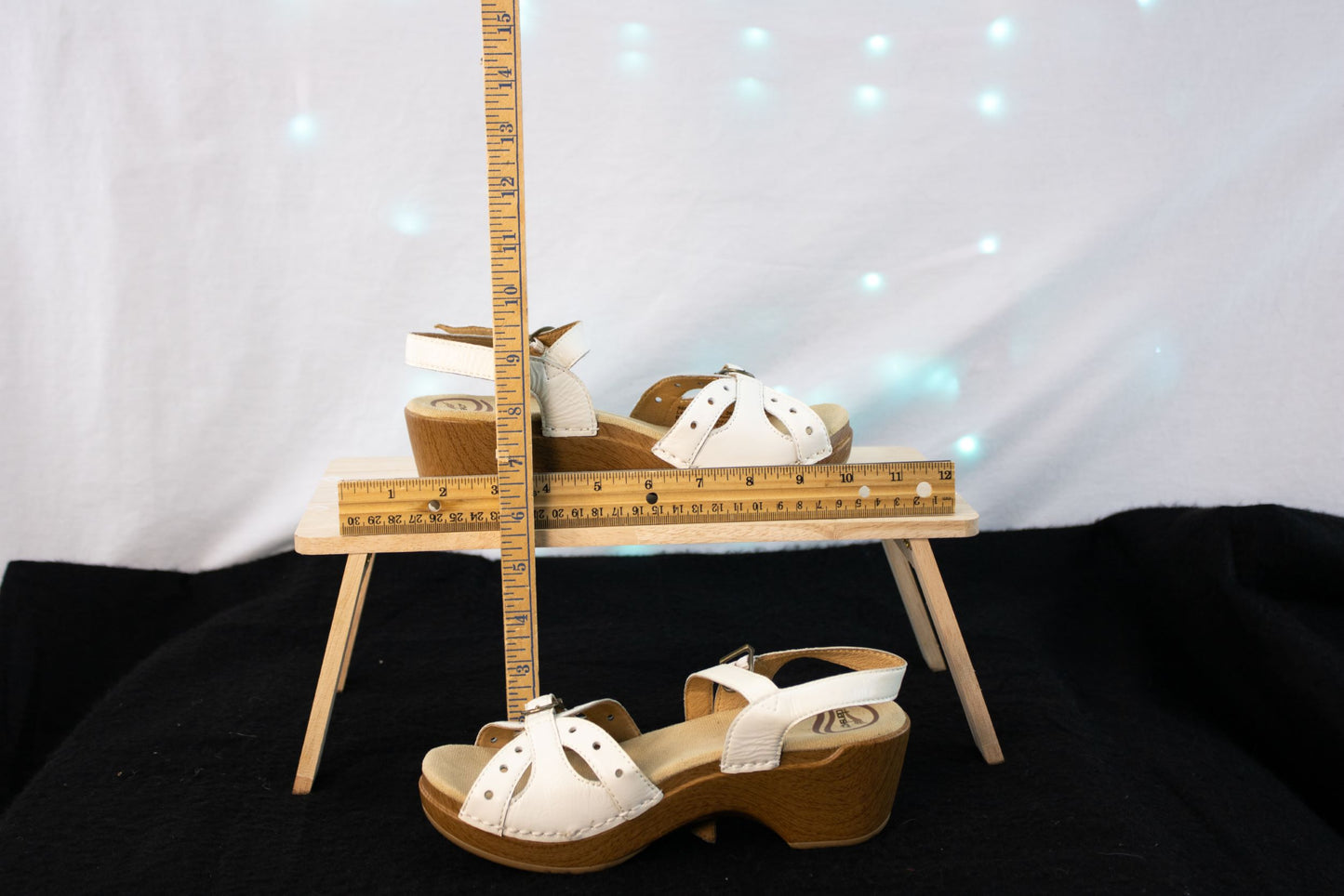 Dansko Sissy White Crinkle Patent Sandals EU 36 US 5.5–6 Wood Sole