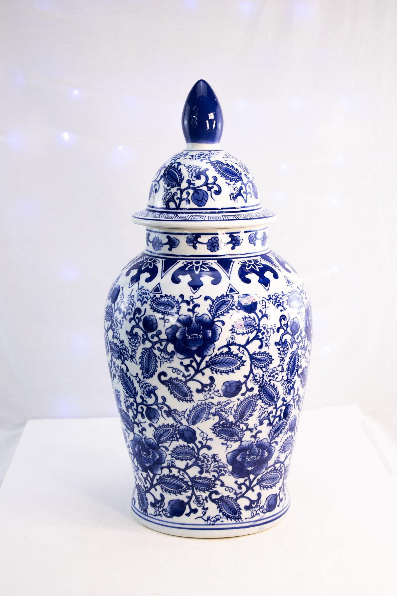 Large Blue White Ginger Jar with Lid Chinoiserie Floral Porcelain Decor