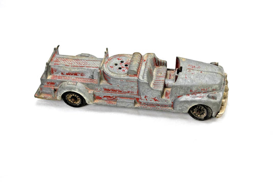 Vintage Hubley Fire Truck – 1950s Cast Iron Kiddie Toy – Made in USA