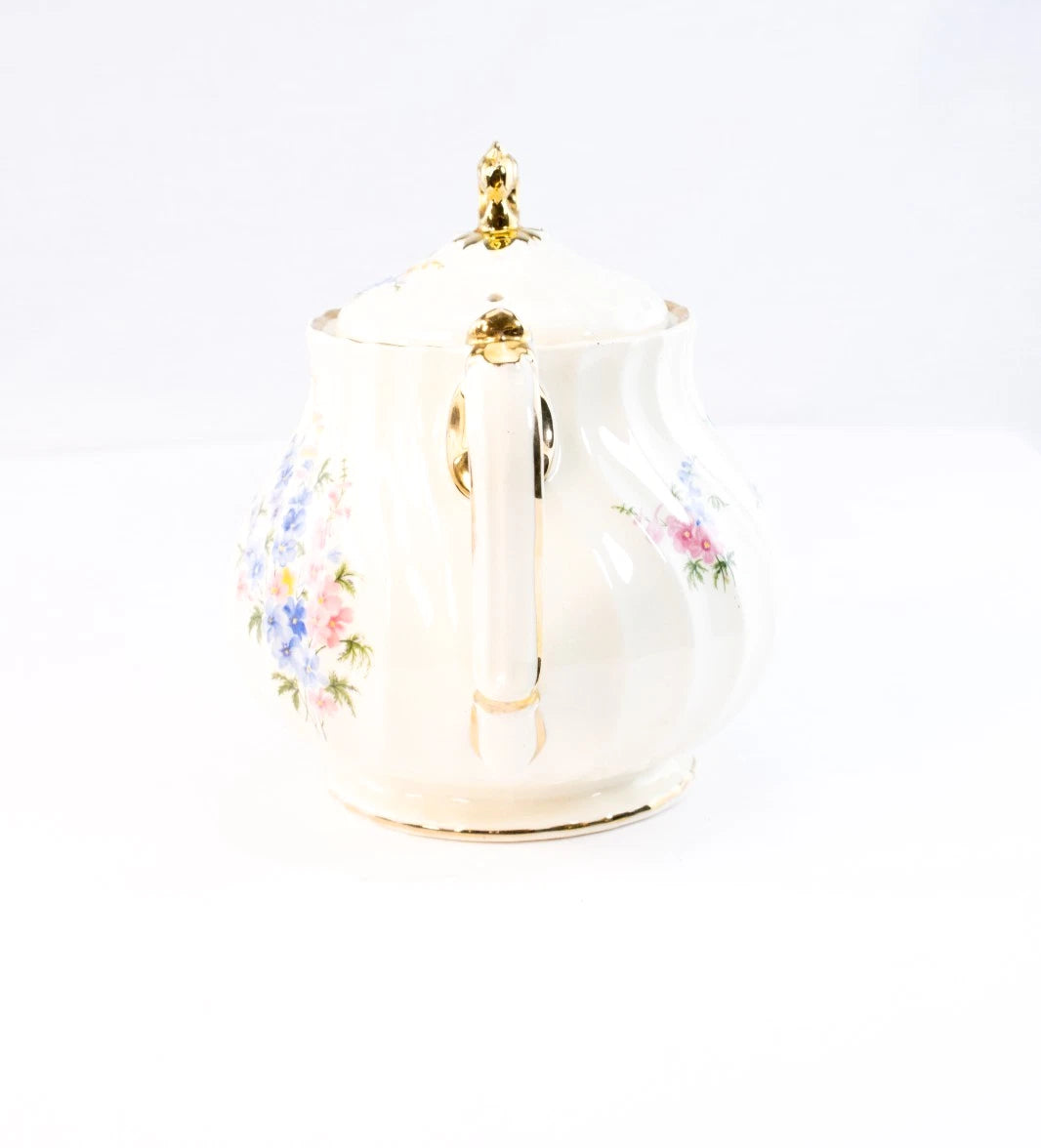 Sadler England No. 2748 – Hand-Painted Floral Teapot with Gilded Trim