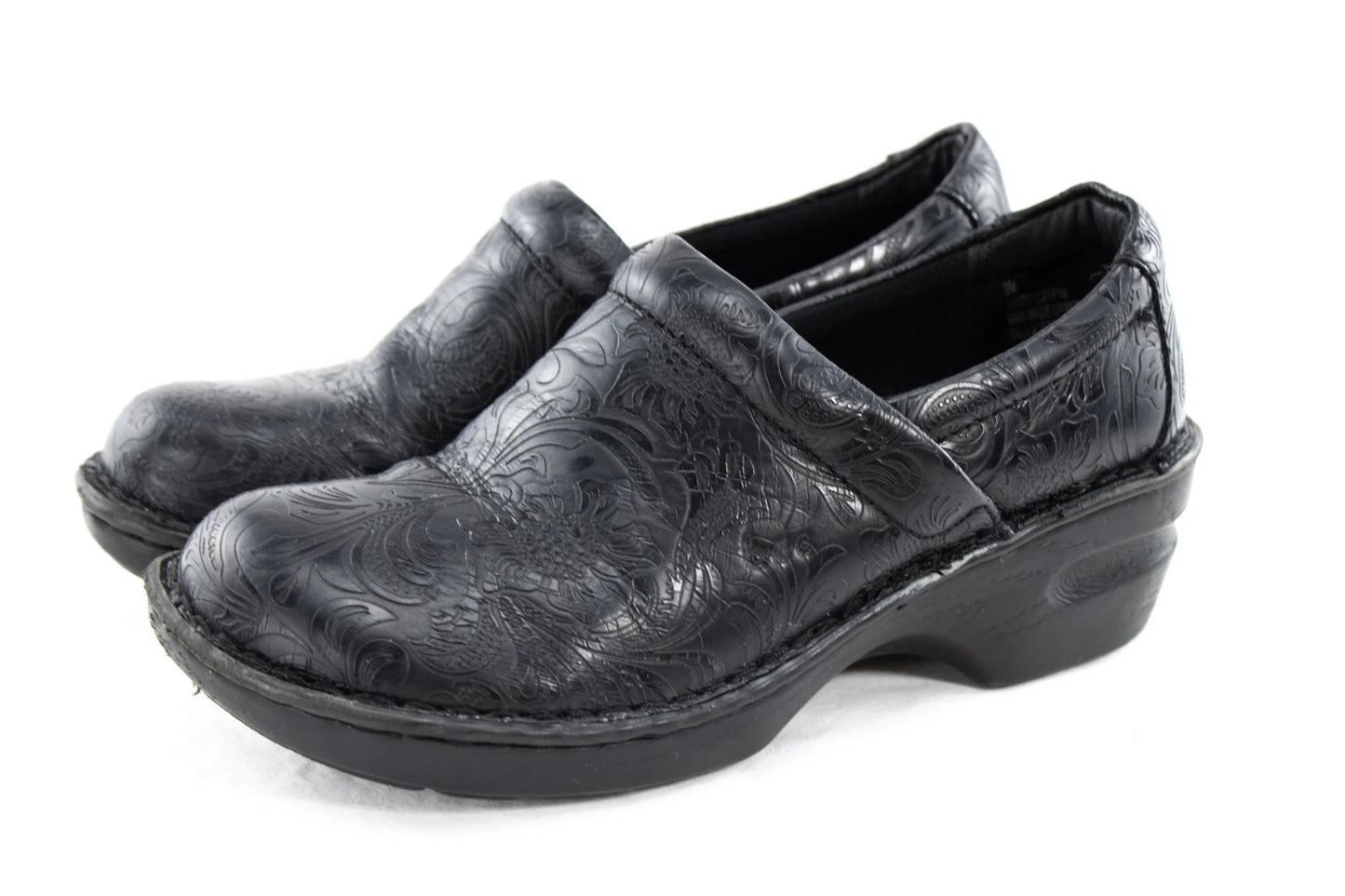 B.O.C. Tooled Black Leather Look Clogs – Women’s 9M Slip-On Comfort Work Shoes