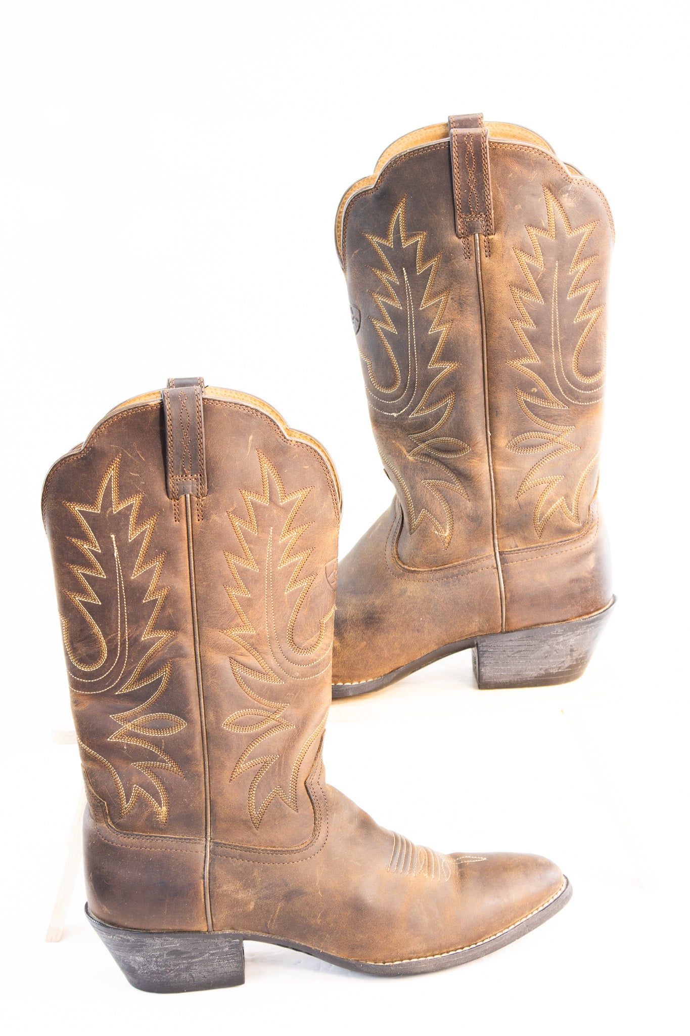 Ariat Men’s Brown Leather Western Boots | Size 9B Distressed Cowboy Boots