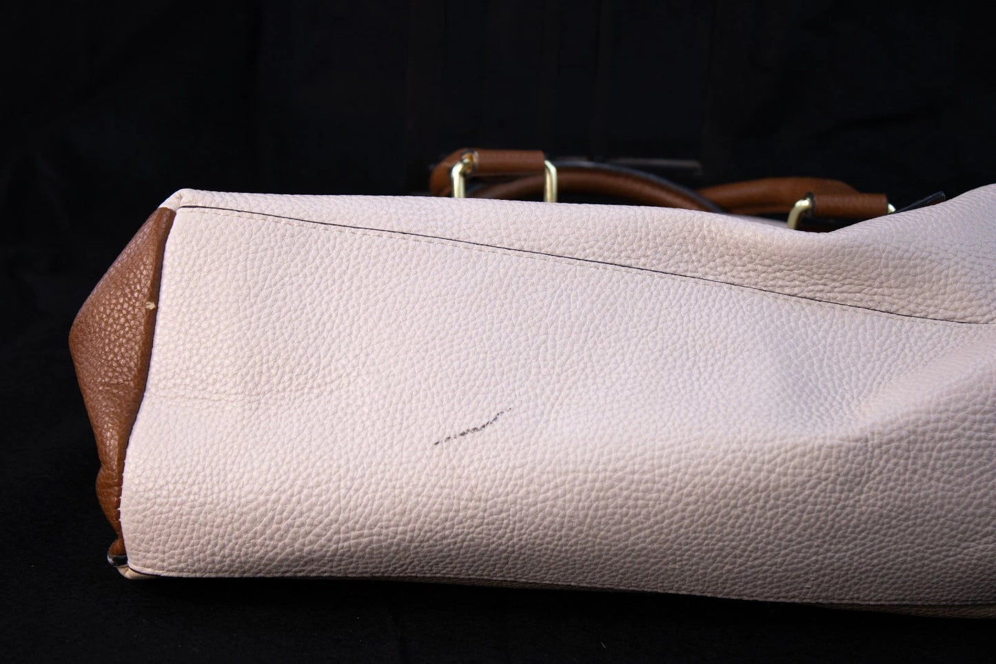 ✨ Steve Madden Structured Colorblock Tote – Cream & Caramel