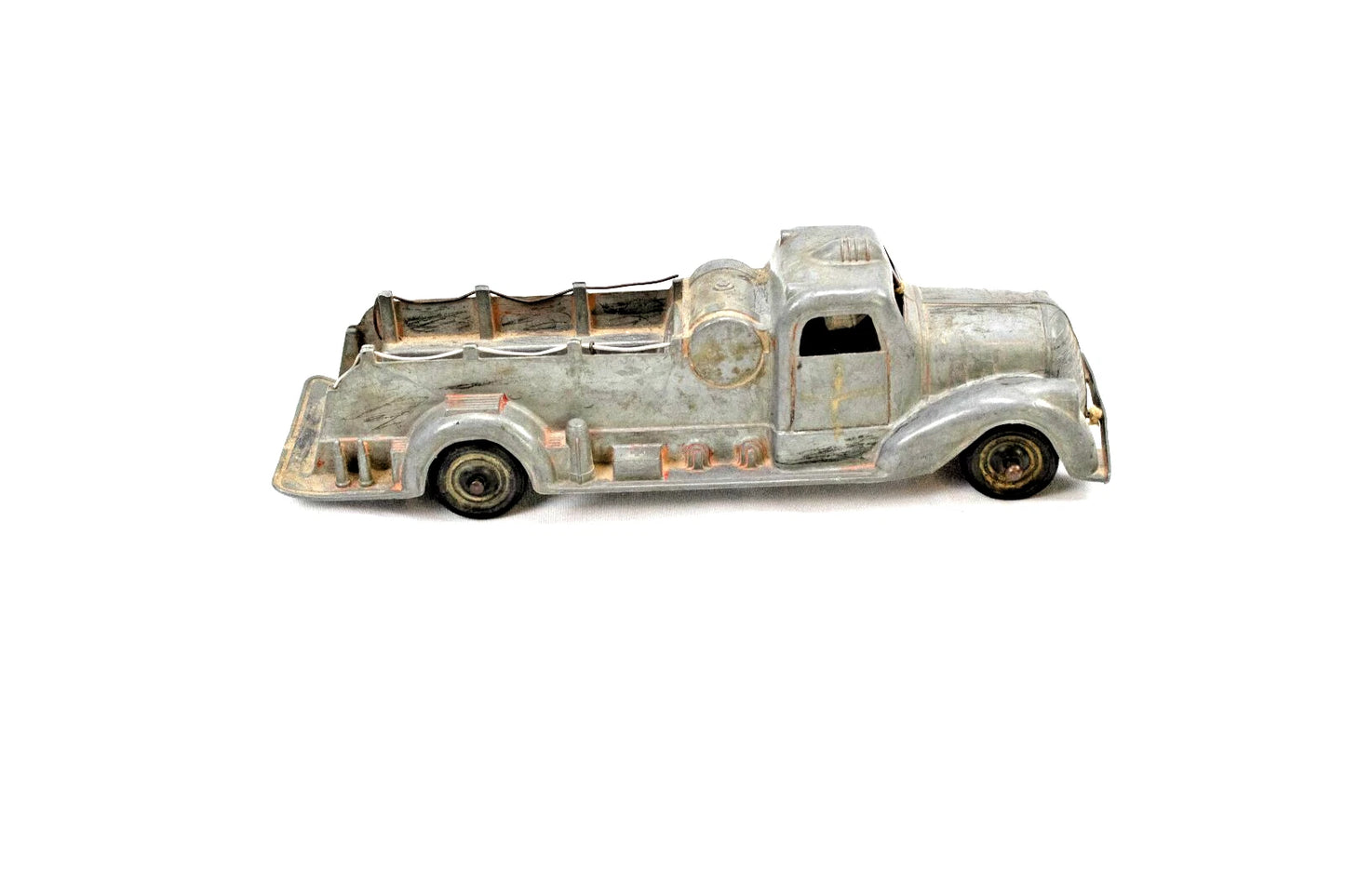 Vintage 1940s Metal Masters Fire Truck – Die-Cast Toy – USA Made