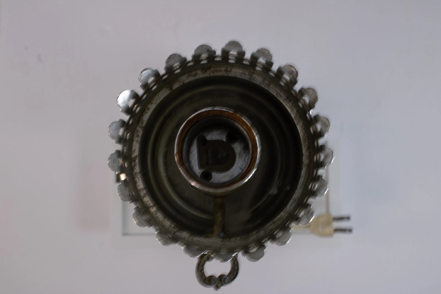 Vintage Mid-Century Electric Table Lamp Base – Brass & Wood Oil-Style Design