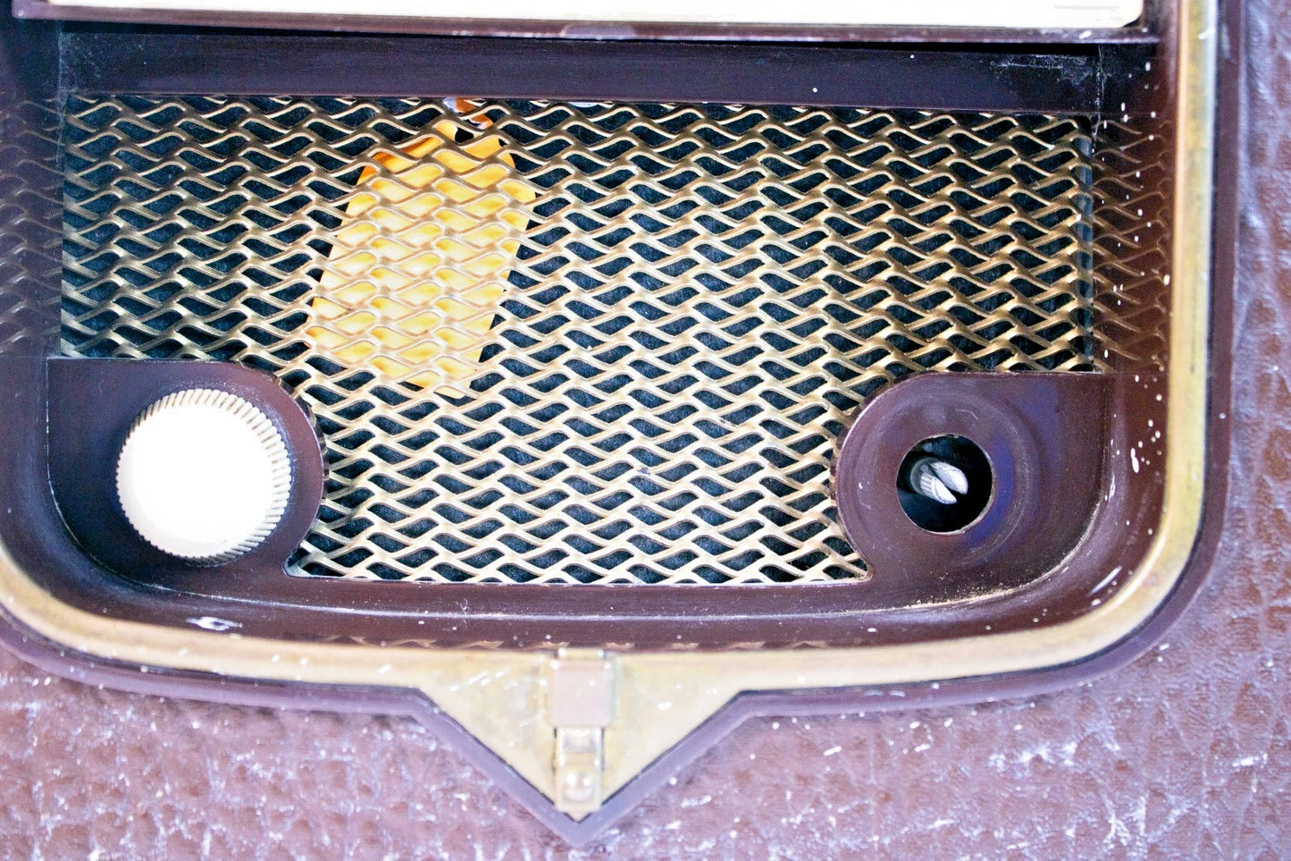 Working Vintage Zenith Tube Radio Z909 — Brown Leatherette Case Illuminated Dial