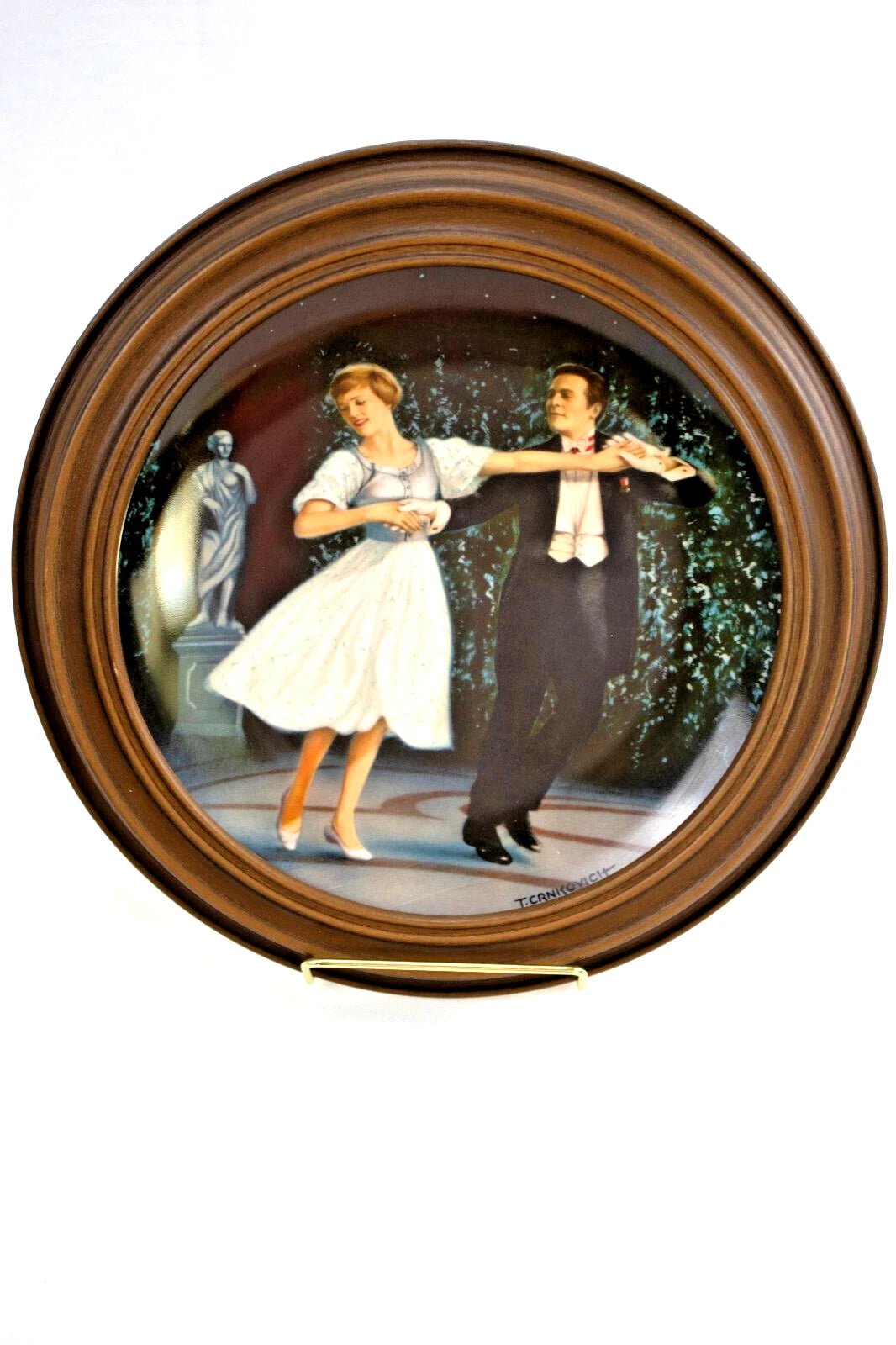 Vintage Knowles Sound of Music Plate Set – 5 Plates by T. Crnkovich – 1980s