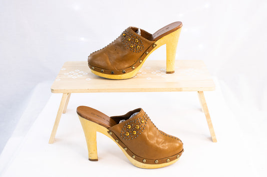 Wild Diva Studded Clog Heels Brown Platform Mules Size 6