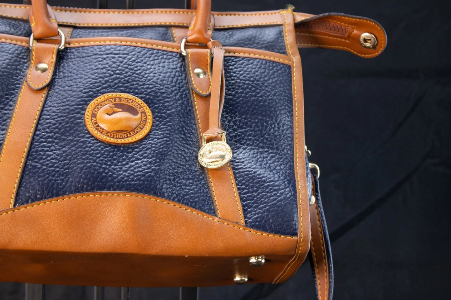 🦆 Vintage Dooney & Bourke All Weather Leather Satchel – Navy & British Tan