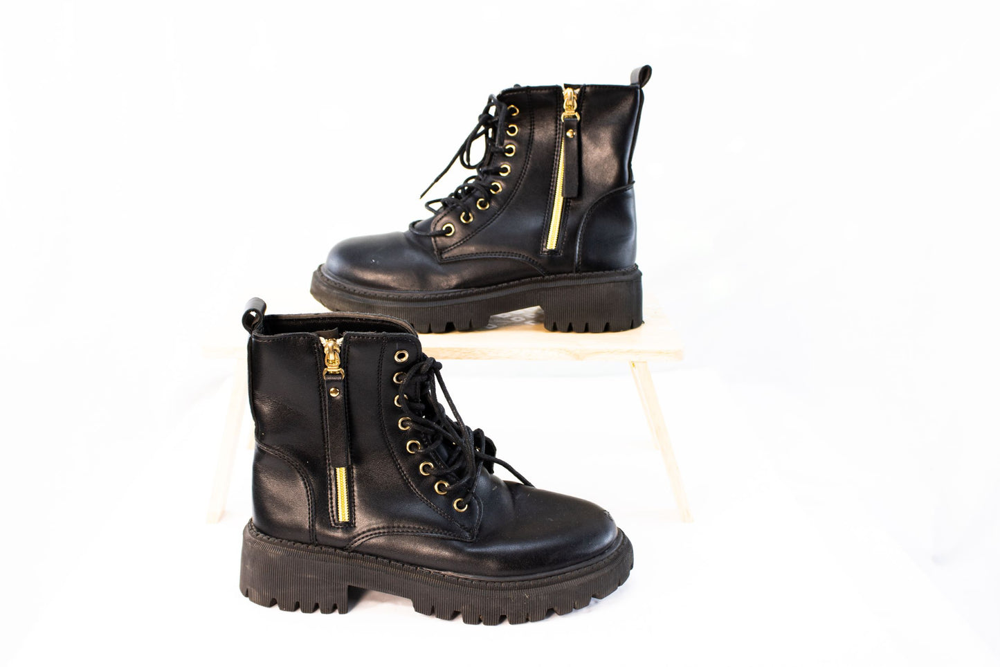 Black Leather Combat Boots Womens EU 38 US 7 Lace Up Lug Sole Zipper