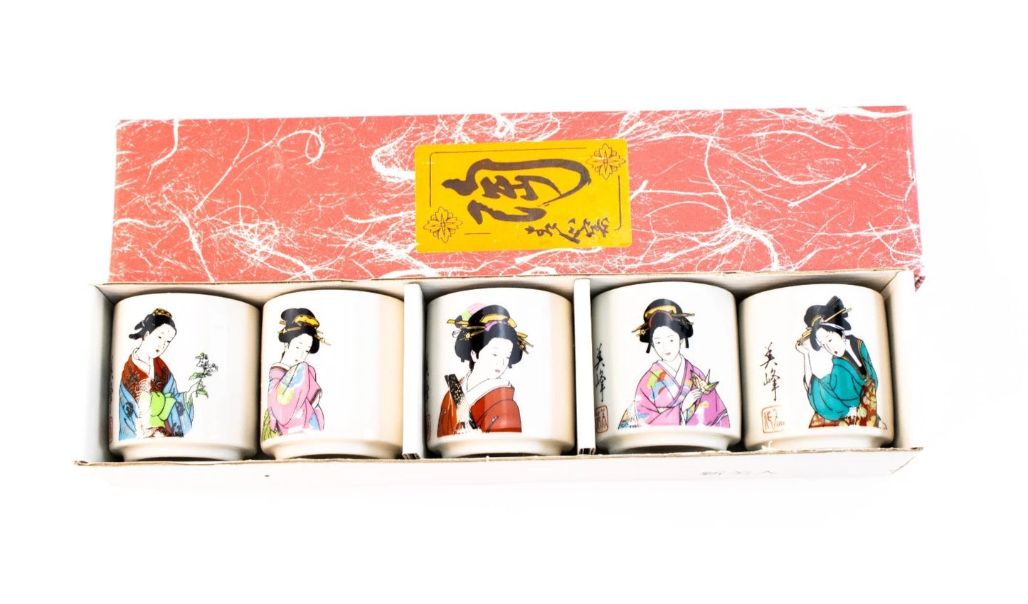 Vintage Japanese Porcelain Teacup Set – Geisha Collection (Set of 5)