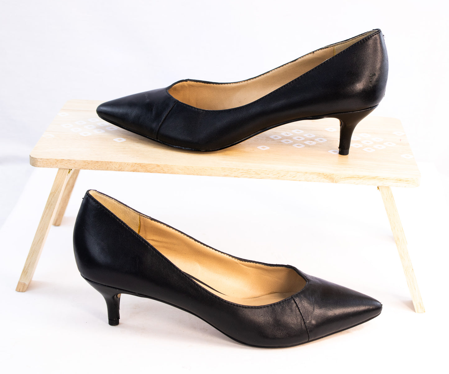 Franco Sarto Black Leather Kitten Heels Women’s 8.5 Classic Pumps