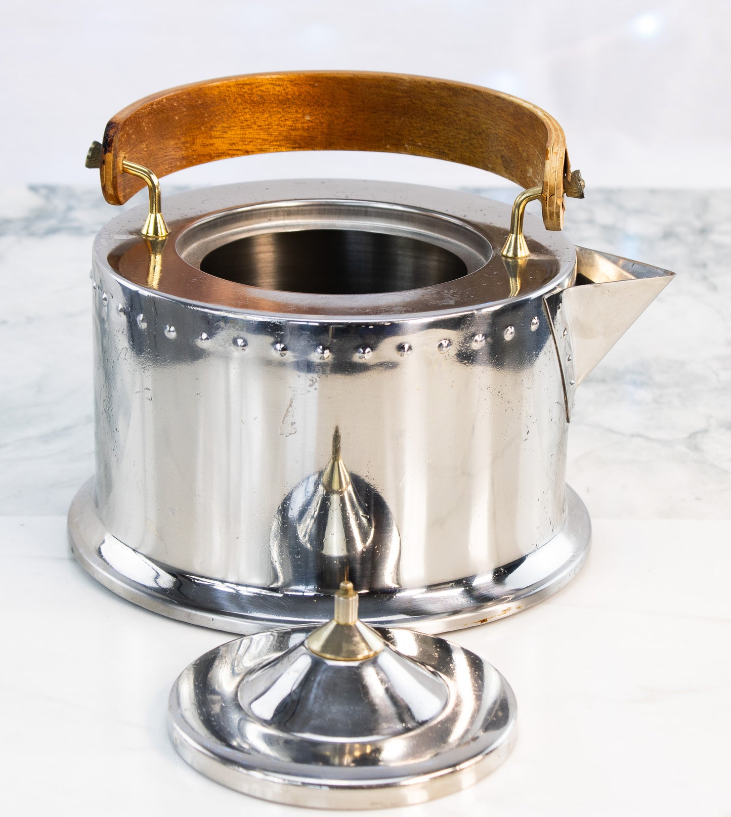 Aluminum Tea Kettle | Wood Handle Stovetop Kettle | 1950s–60s