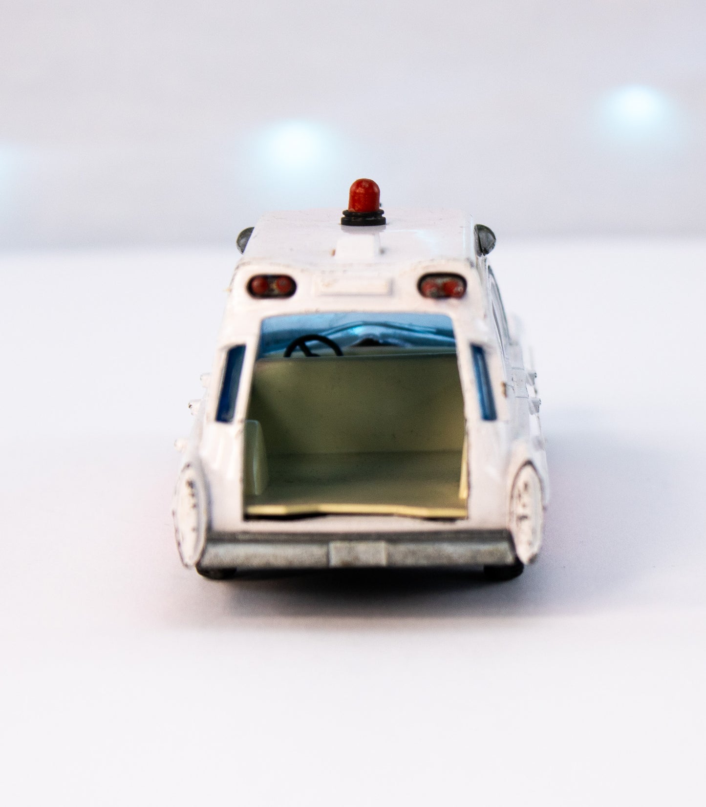 Vintage Dinky Toys Ambulance – Superior Rescuer on Cadillac Chassis, England
