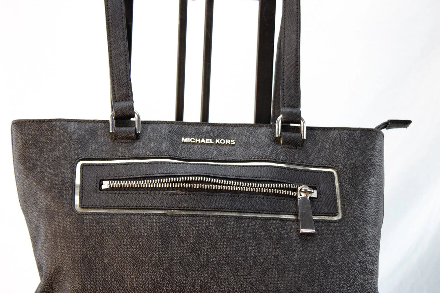 ✨ Michael Kors Jet Set East West Top-Zip Tote – Black MK Signature Canvas