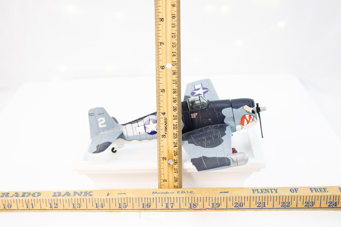 ERTL F6F-5N Hellcat Night Fighter WWII U.S. Navy Aircraft Display Model