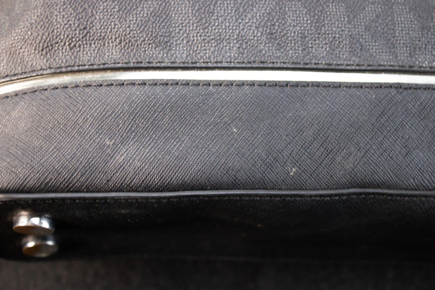 ✨ Michael Kors Jet Set East West Top-Zip Tote – Black MK Signature Canvas