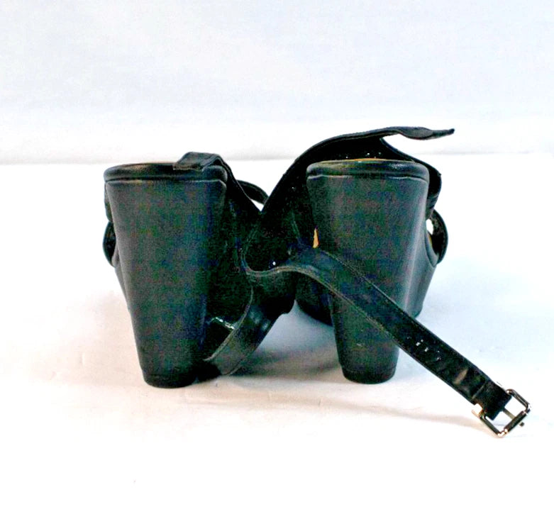 ✨ Y-Not? Black Wedge Sandals – Women’s Size 8 – Strappy Cutout Style ✨