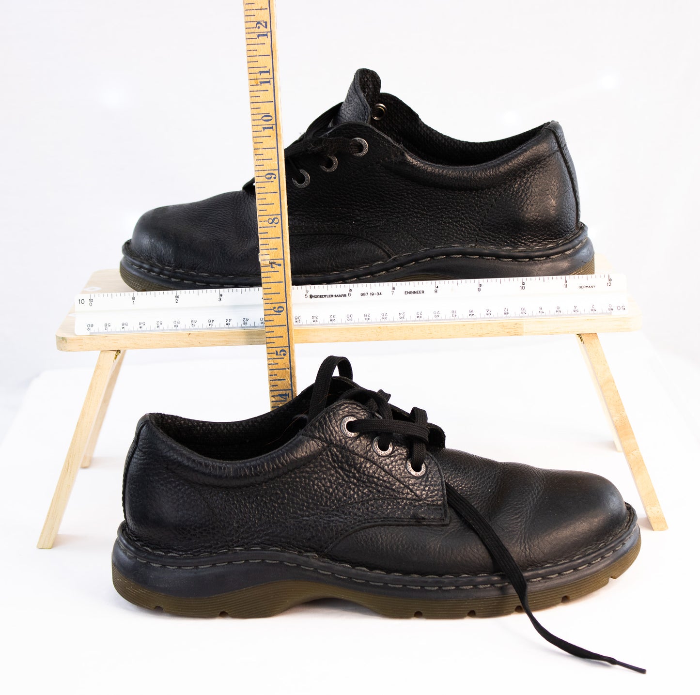 Vintage Dr. Martens Ordel Shoes – Black Leather – US Men’s 9 / EU 42