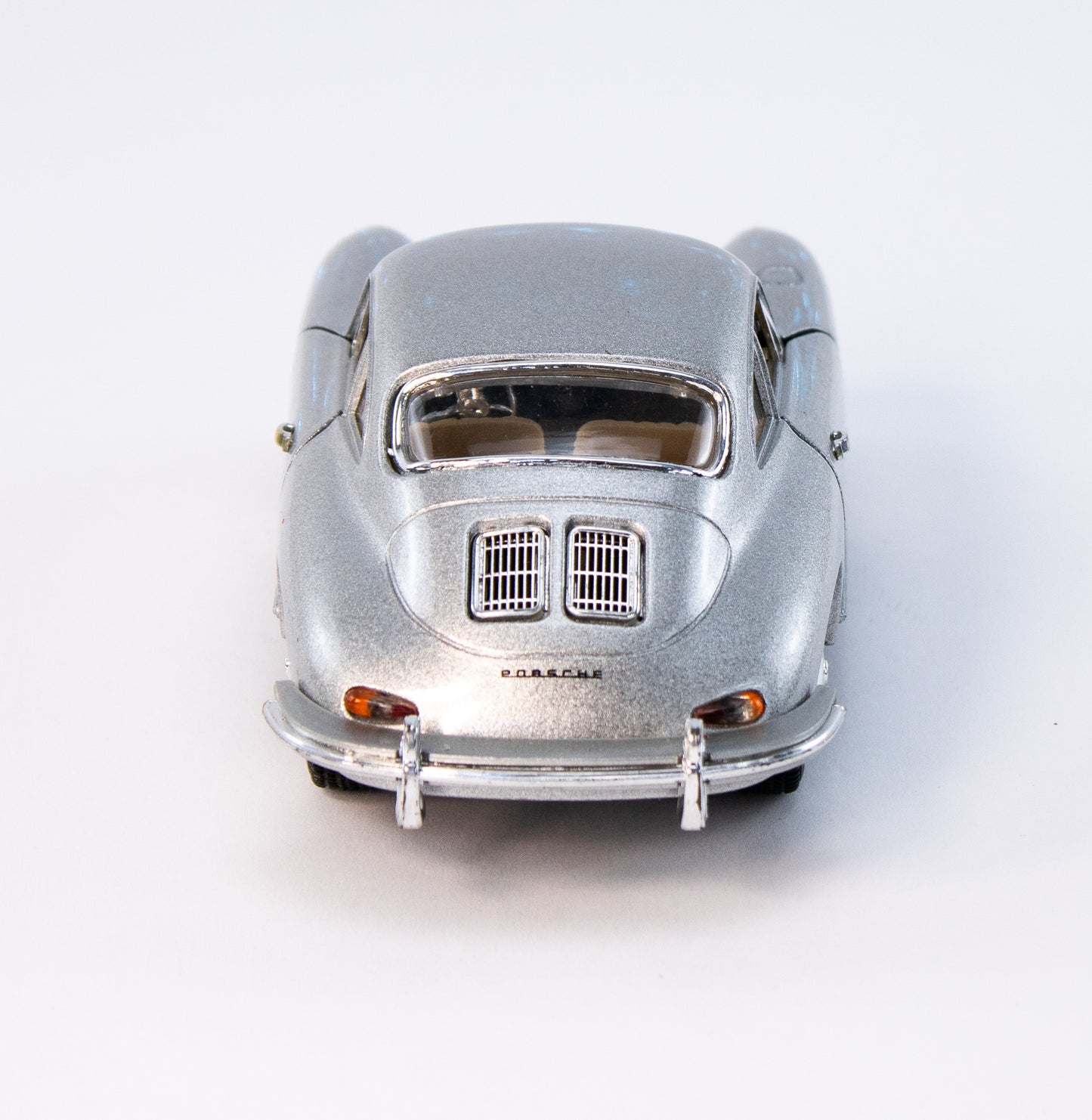 Porsche 356 B Coupe Die-Cast Model Car – 1:24 Scale, Silver