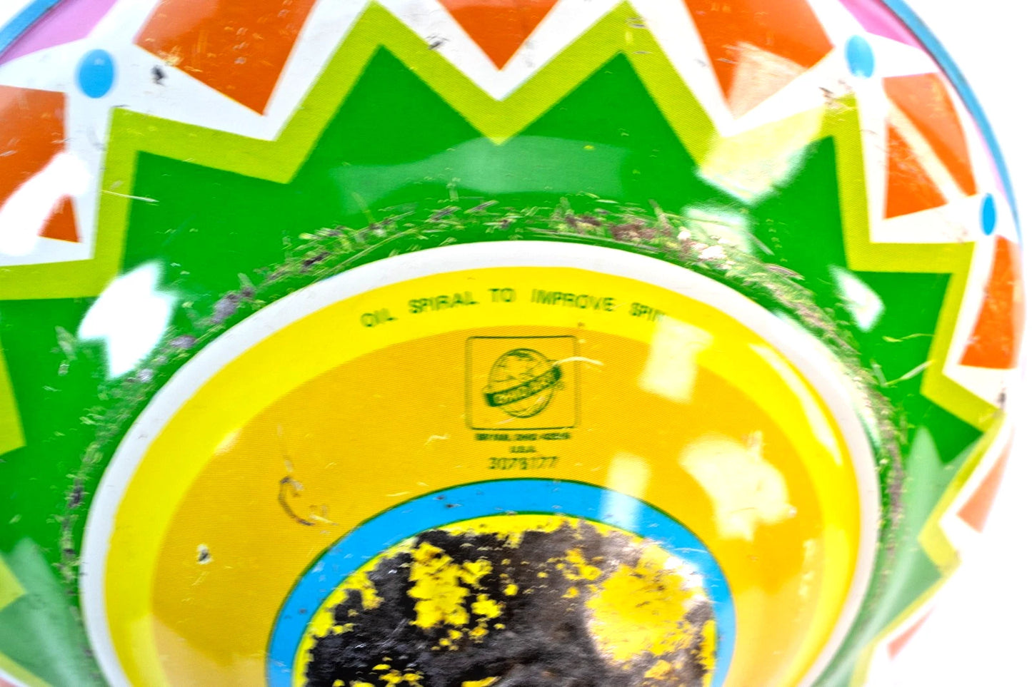 🎯 Vintage Ohio Art Tin Litho Spinning Top – Native American Kids Design – 1960s