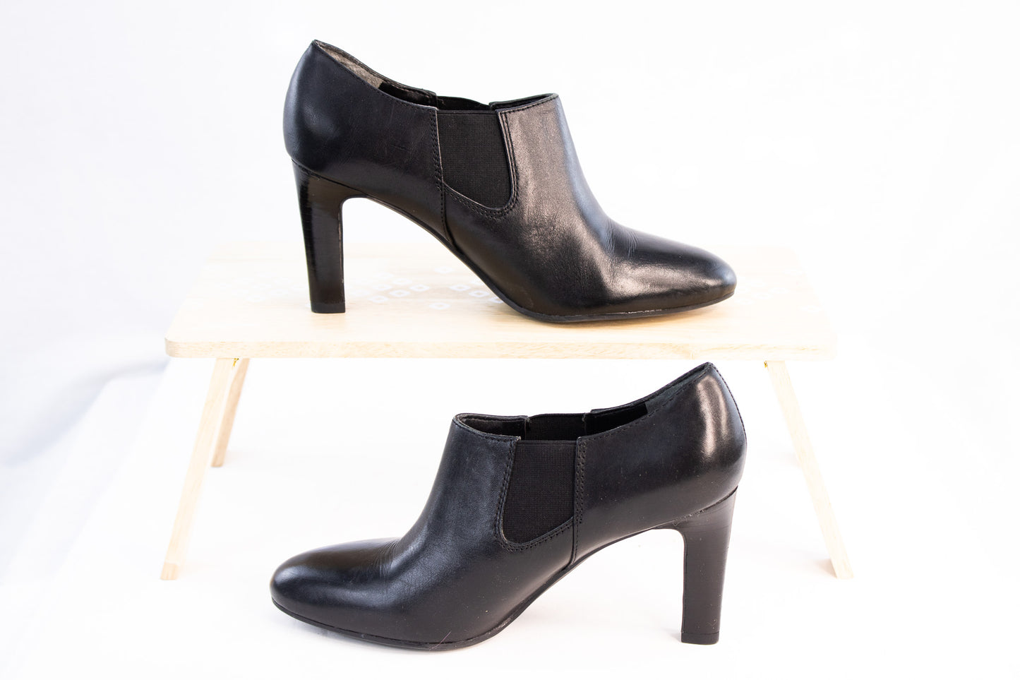 Franco Sarto Black Leather Ankle Booties Women 6.5 Classic Heeled Chelsea