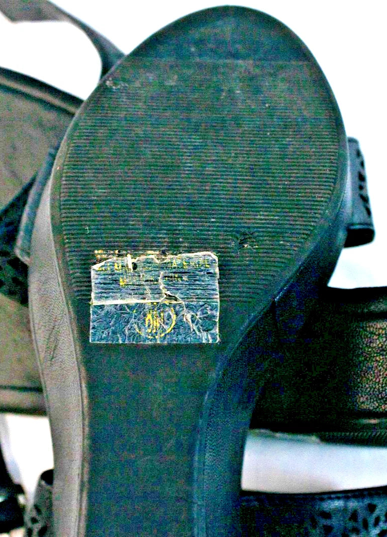 ✨ Y-Not? Black Wedge Sandals – Women’s Size 8 – Strappy Cutout Style ✨