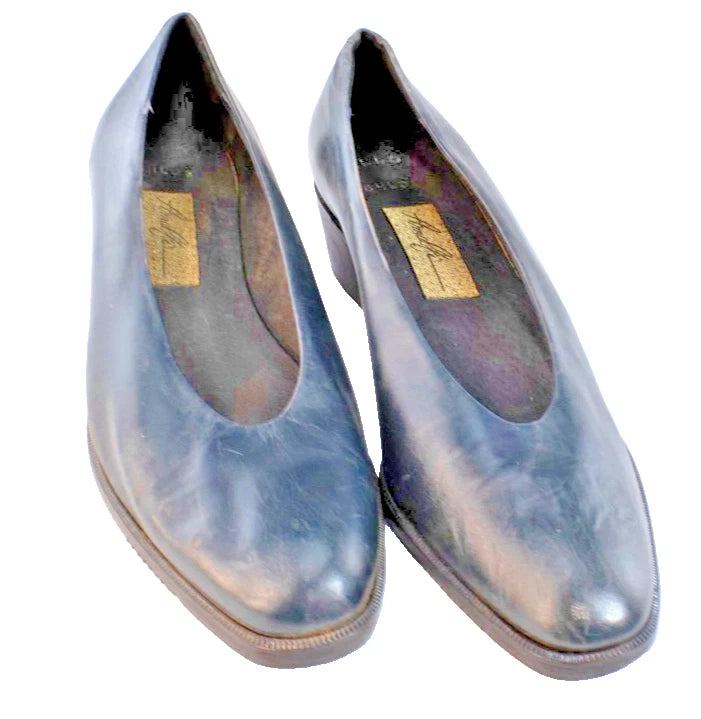 Amalfi by Rangoni “Chloe” Leather Pumps – Black – Size 9 AA (Narrow) – Italian