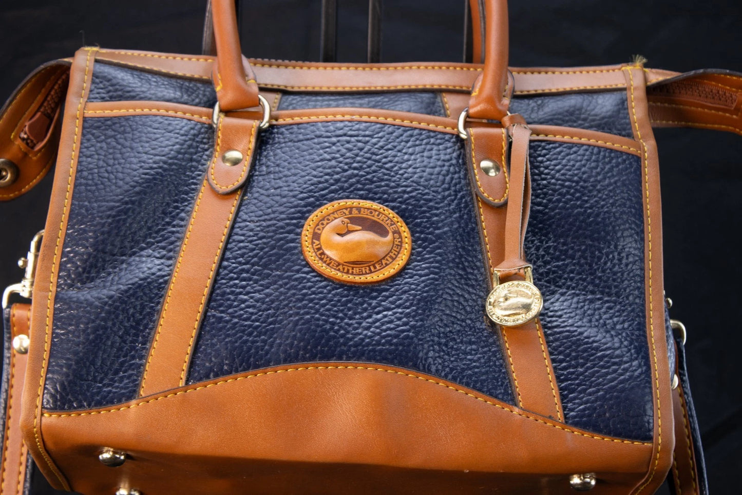 🦆 Vintage Dooney & Bourke All Weather Leather Satchel – Navy & British Tan