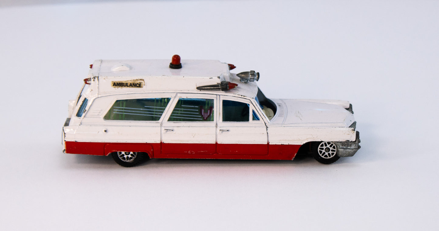 Vintage Dinky Toys Ambulance – Superior Rescuer on Cadillac Chassis, England