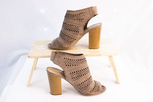 Lauren Conrad Taupe Suede Slingback Heels – Women’s 7.5 Block Heel Sandals