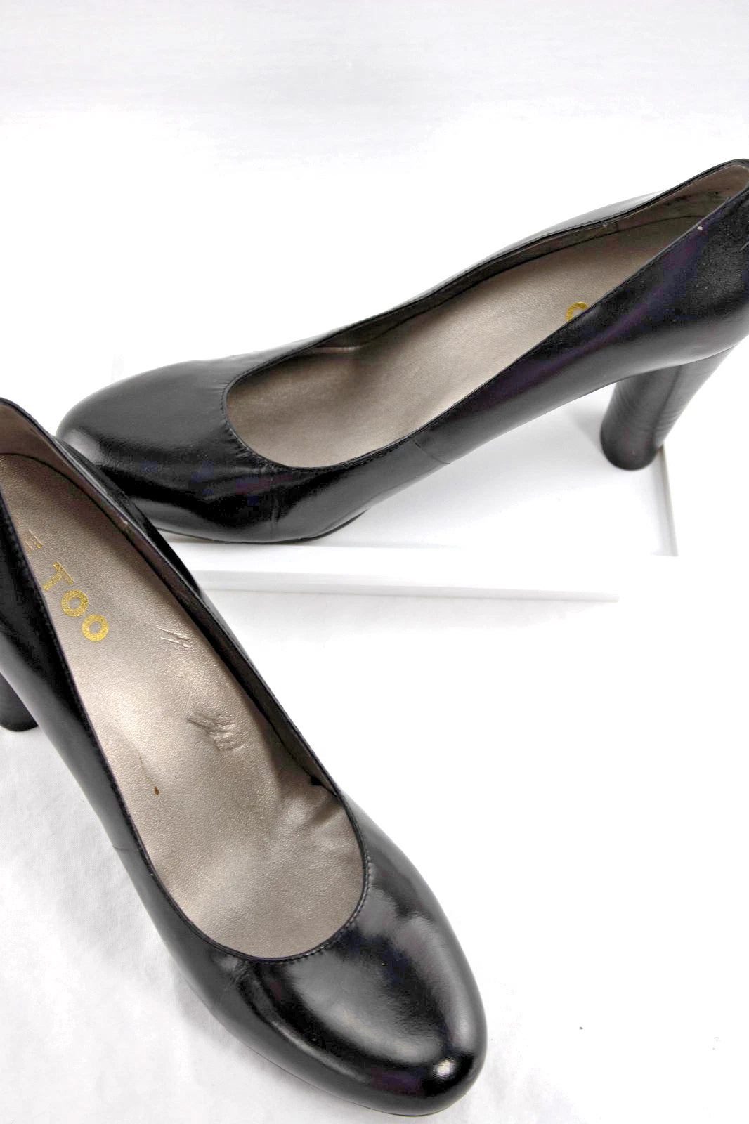 Me Too Black Leather Heels | “Milly” Size 8M Round Toe Pumps | Classic High Heel