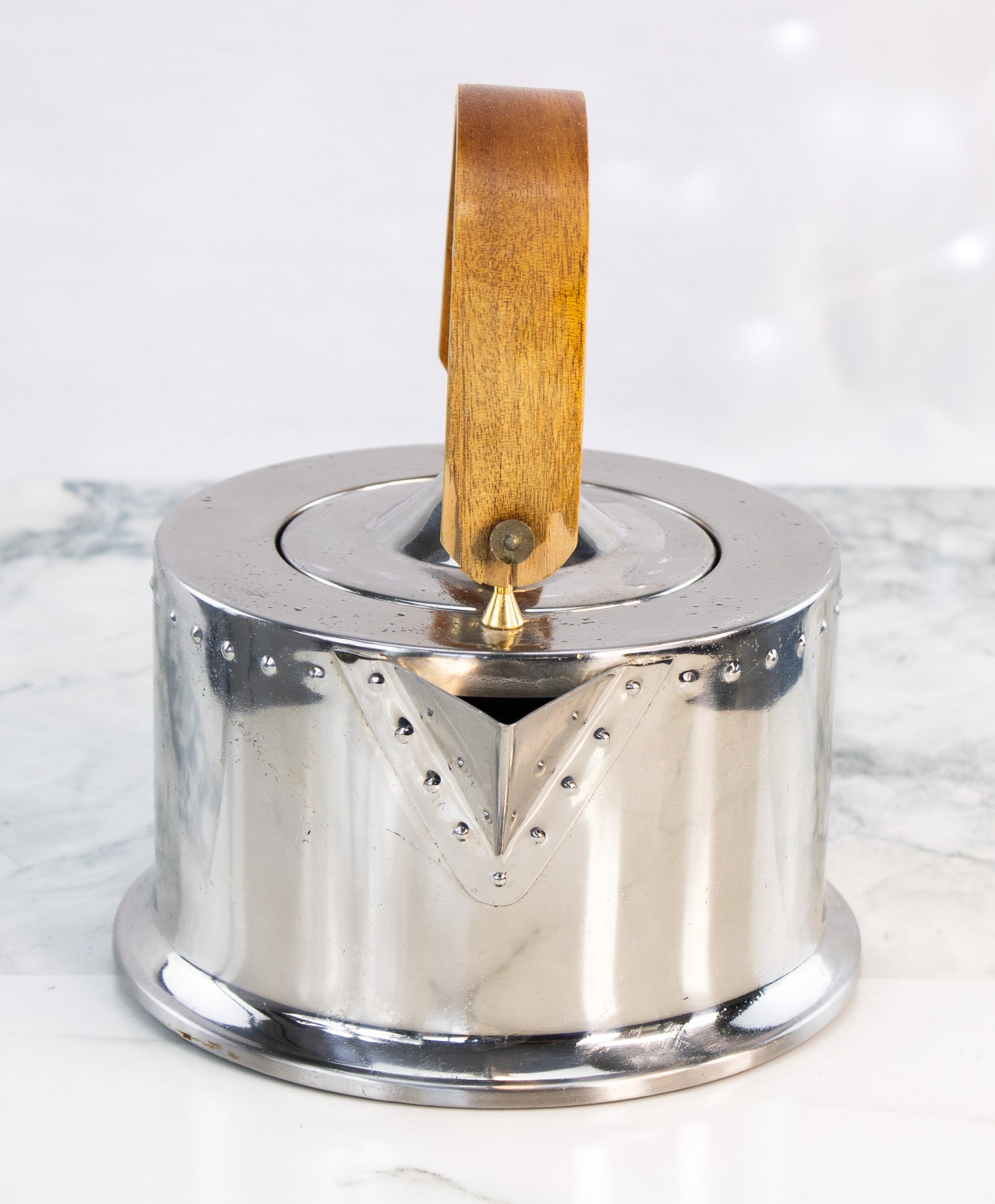Aluminum Tea Kettle | Wood Handle Stovetop Kettle | 1950s–60s