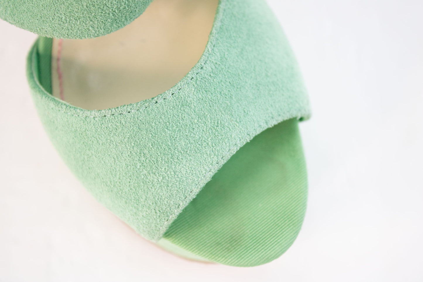 Betsey Johnson Endall Mint Green Platform Heels Womens 8.5 Suede Stiletto