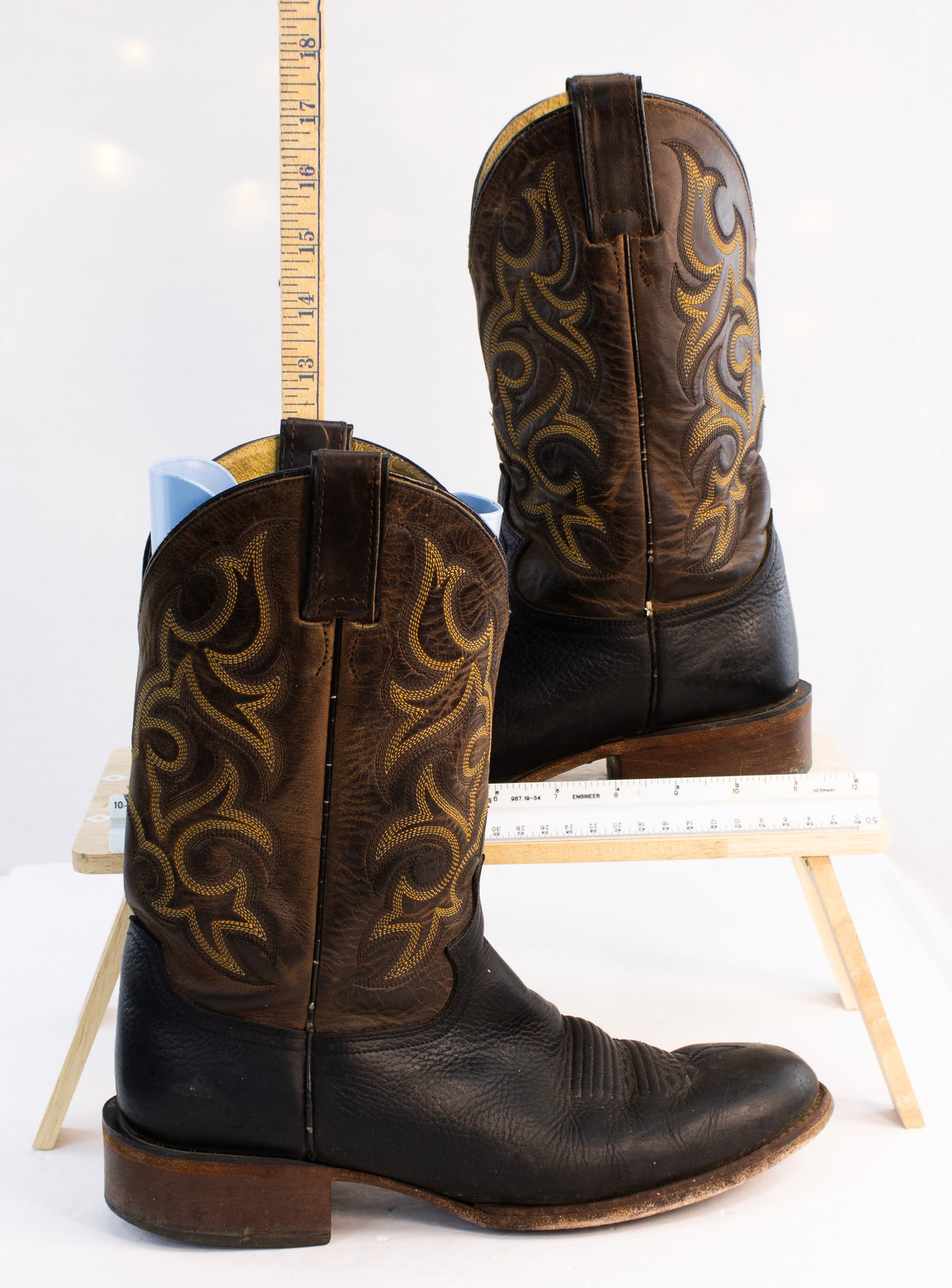 Vintage Justin Cowboy Boots | Men’s 9.5 D | Made in Mexico | Black Brown Leather