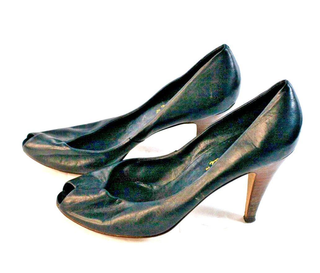 🔥 Classic Nine West “L-Kristy” Heels – Size 8M – Made in Brazil 🔥