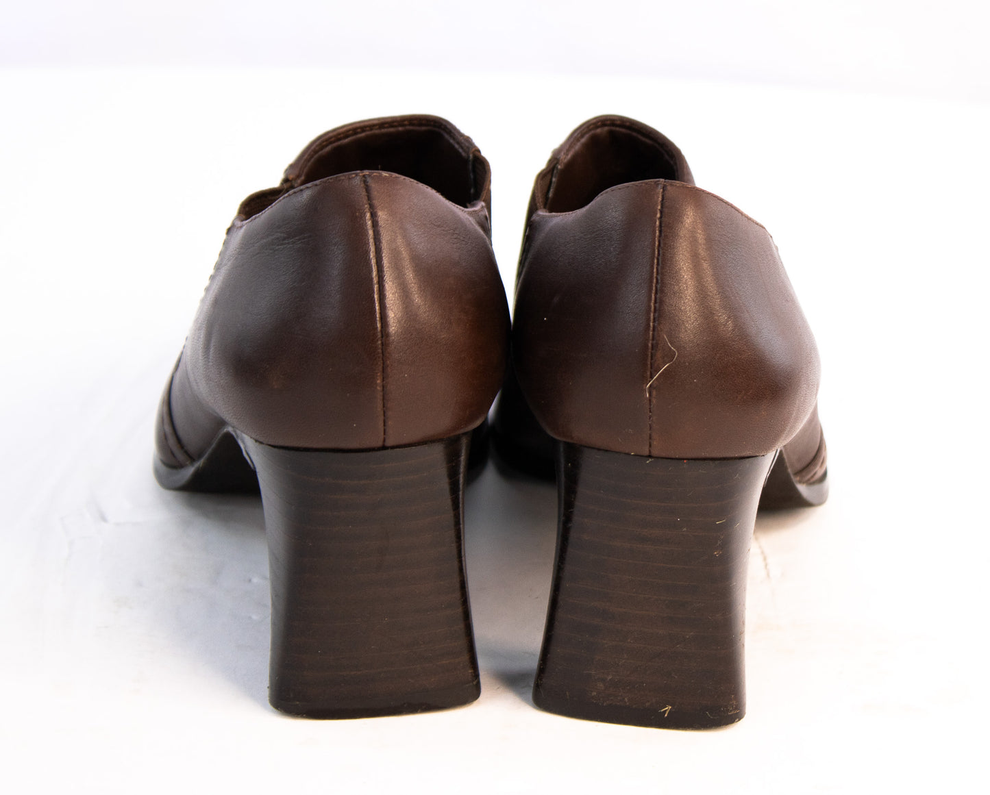 Hillard and Hanson Brown Leather Heeled Loafers Women’s Size 7