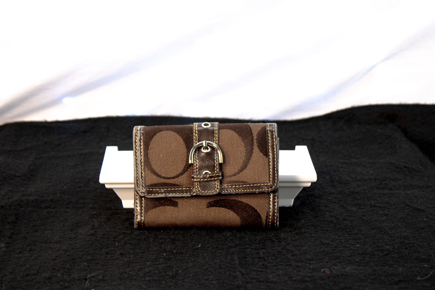 Coach Brown Signature C Trifold Wallet Buckle Strap Zip Coin Pocket